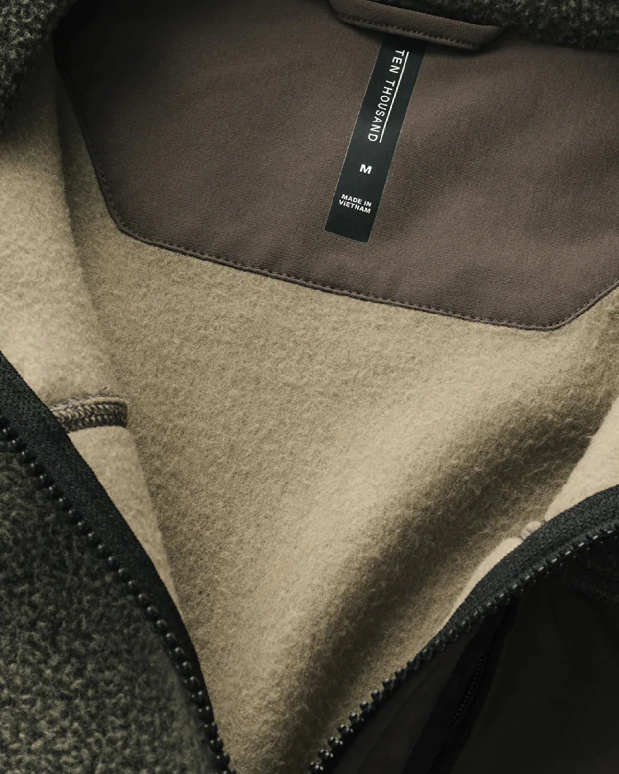 Sherpa Tech Vest - Image 12